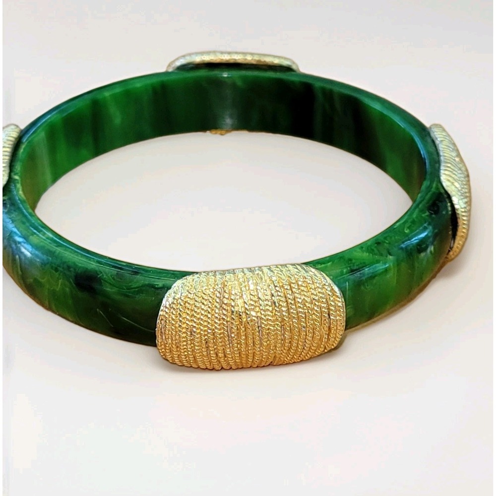 Vintage Marbled Green Bakelite Bracelet Gold Tone Clamps 44g